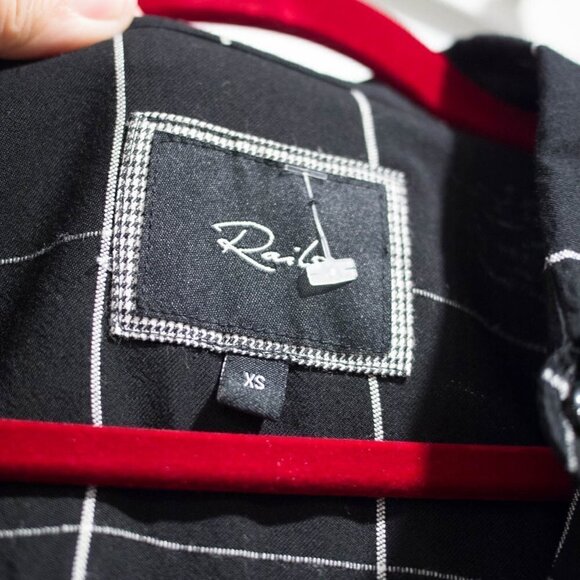 Rails XS Long Button-Down  Blouse/Shirt-dress - Picture 2 of 3